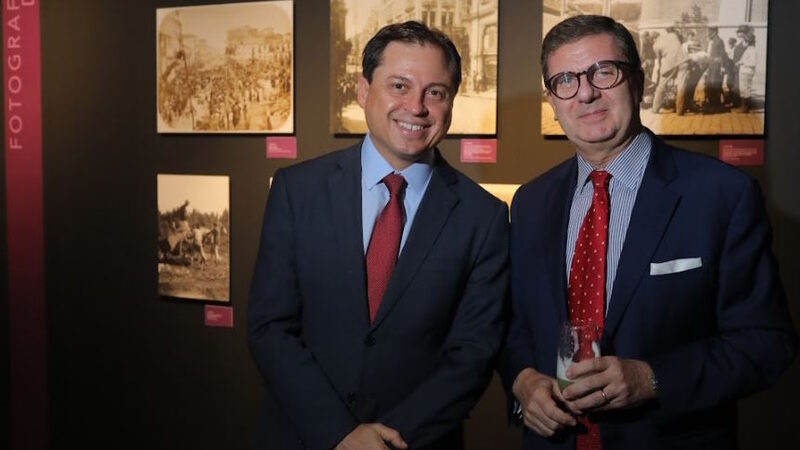 L’Ambasciatore Azzarello e i fotografi italiani
